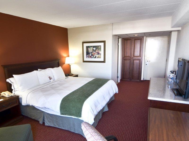 Clarion Hotel Indianapolis Exterior foto