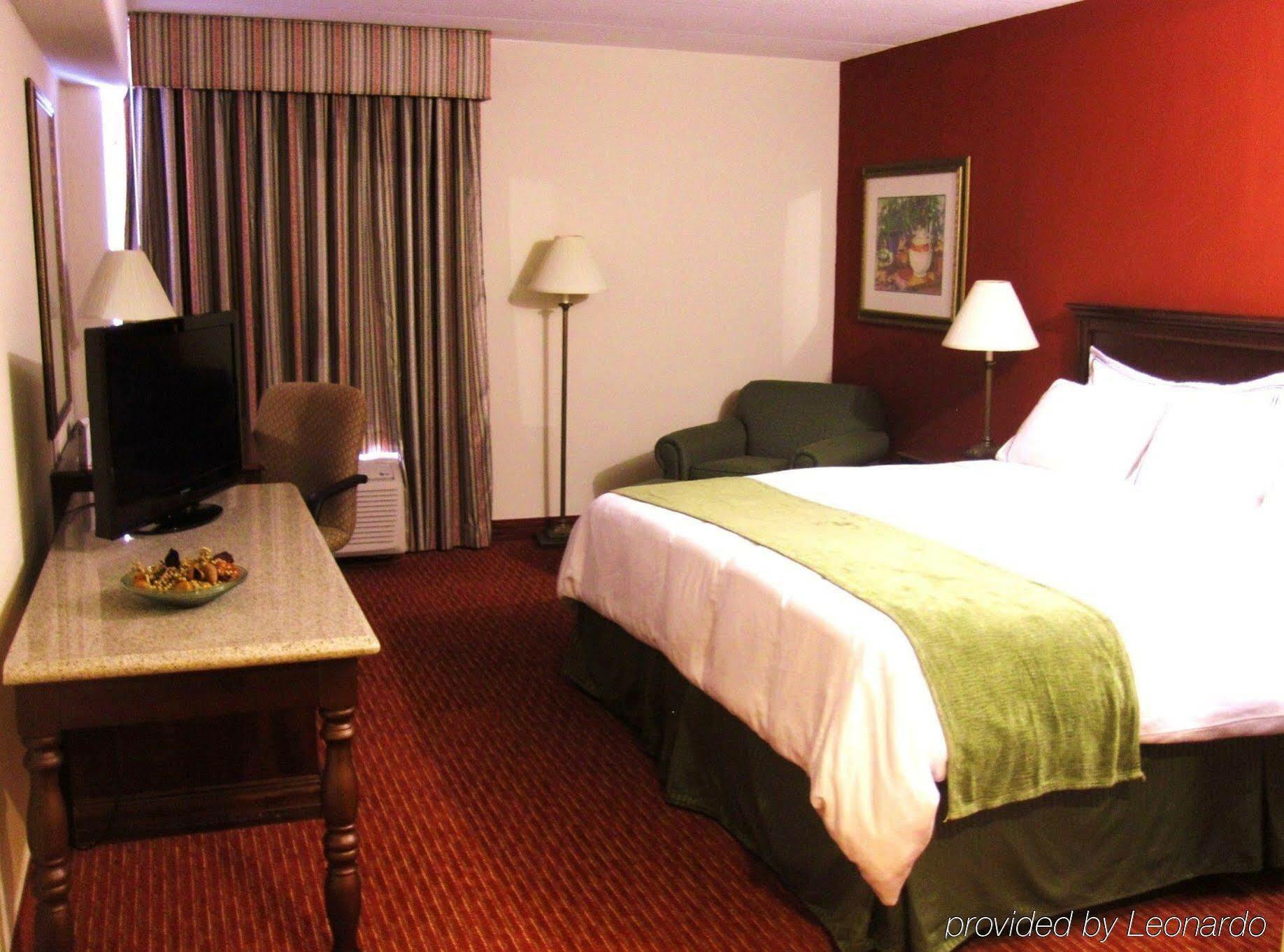 Clarion Hotel Indianapolis Exterior foto